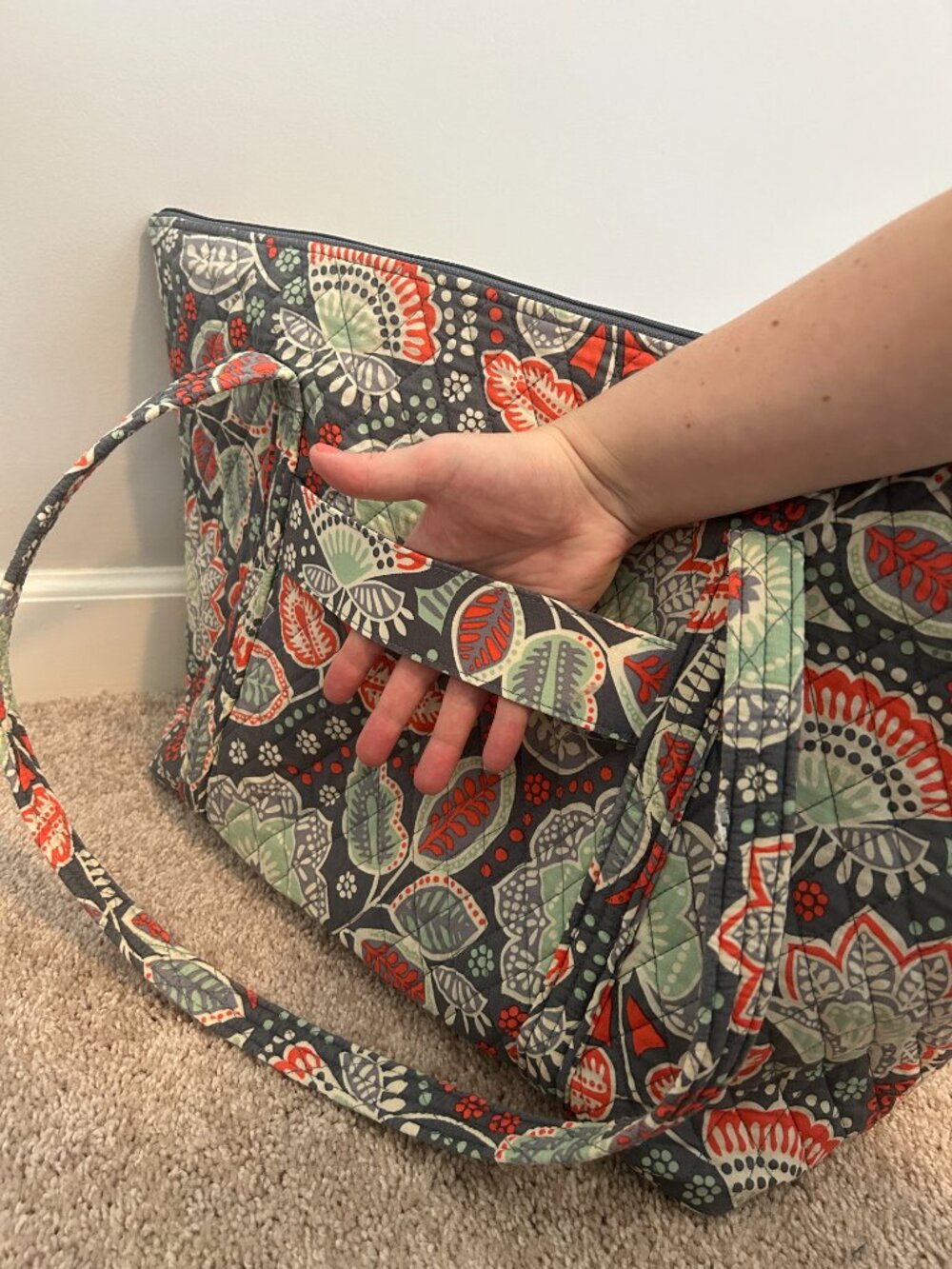 Vera Bradley Miller Tote Like New Nomadic Floral | luggage sleeve